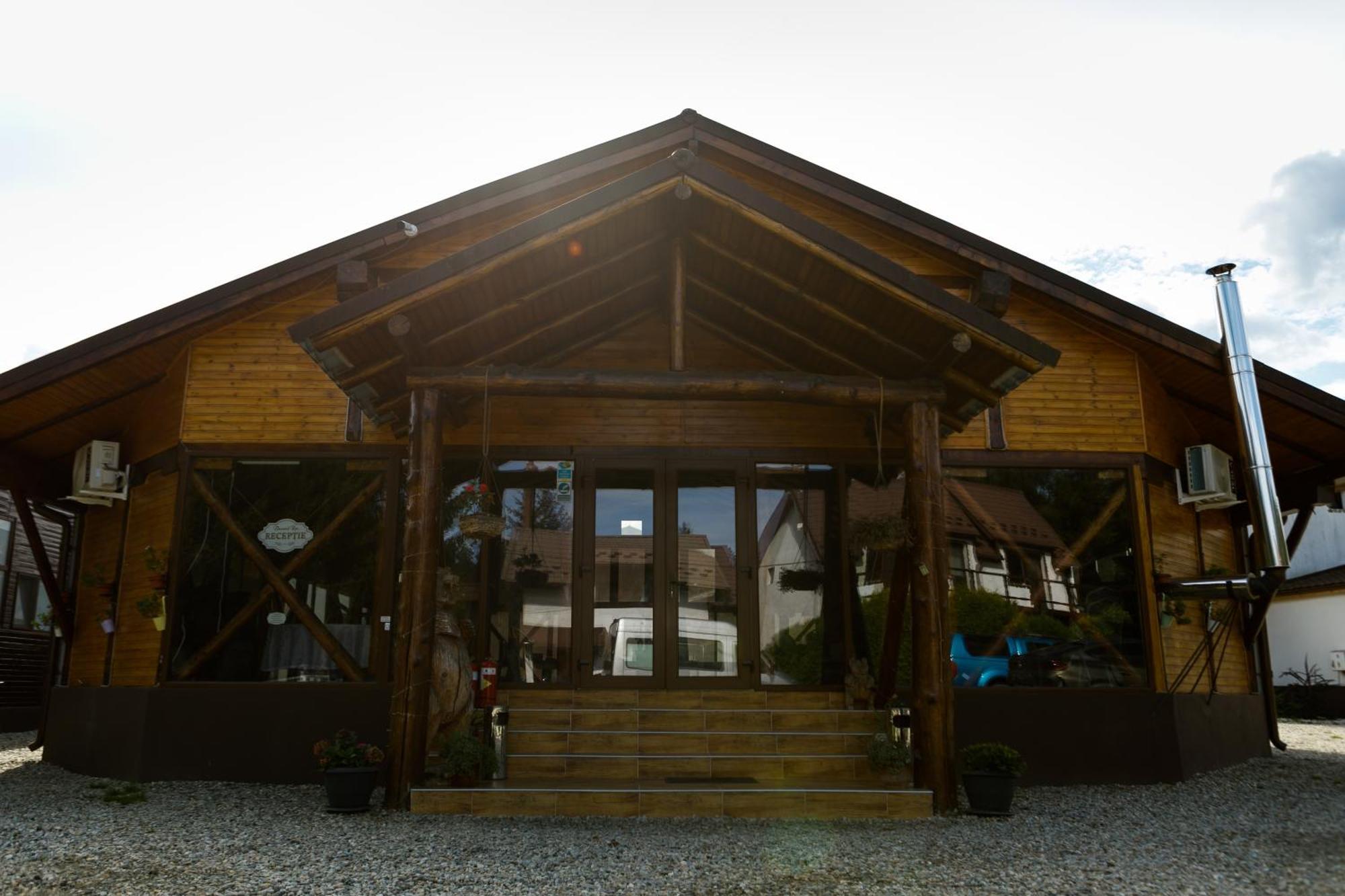 Hotel Domeniul Roa Avrig Exteriér fotografie